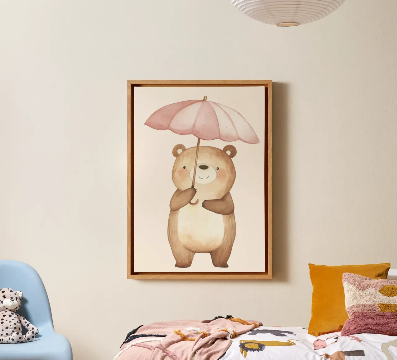 Stampa d'arte di un simpatico orso con ombrello rosa tela con Cornice a cassetta da vintagepod