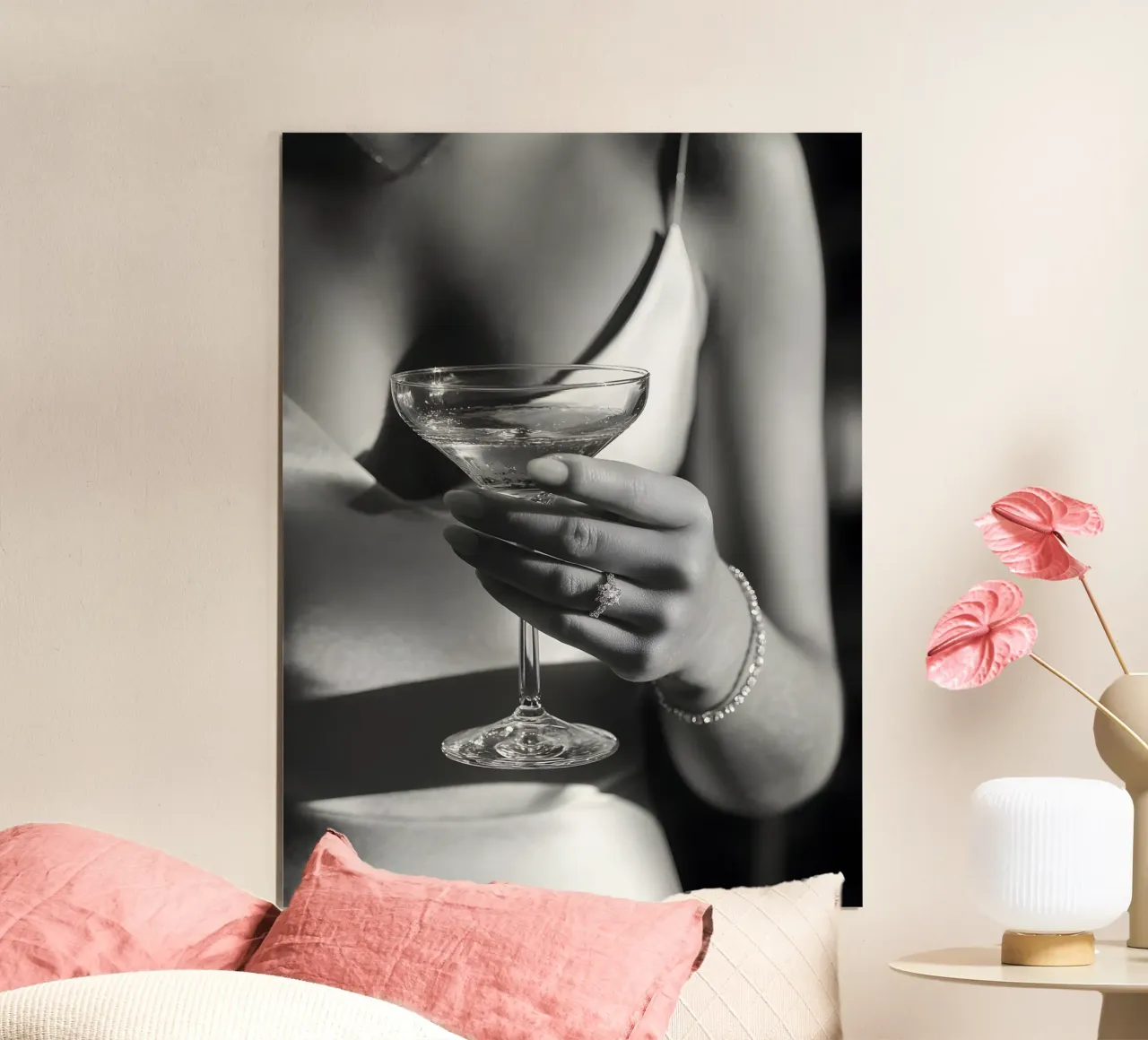 Elegance in Hand poster da Mononoir