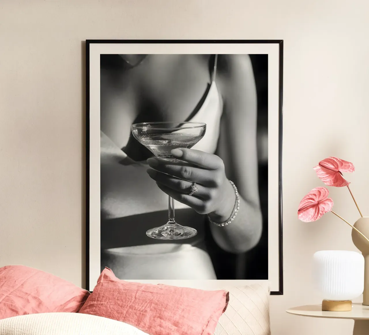 Elegance in Hand poster da Mononoir