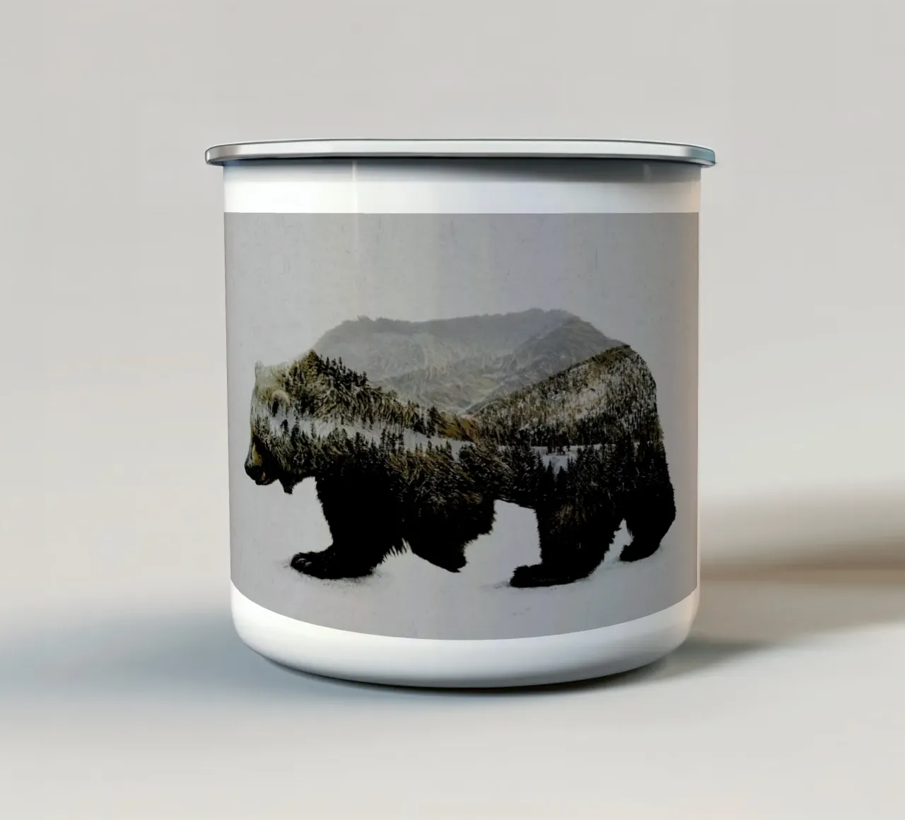 The Kodiak Brown Bear tazza in smalto da Davies Babies