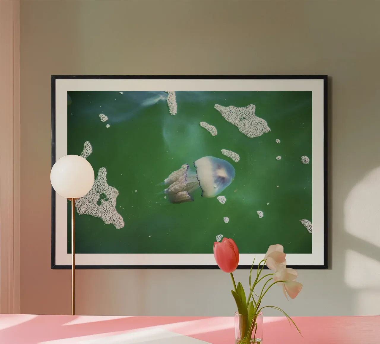 Medusa de borde azul en el mar III - Marine Fine Art Print poster de jay