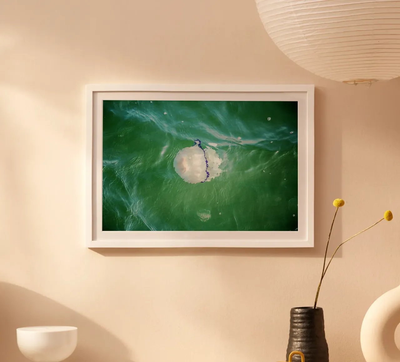 Medusa de borde azul en el mar IV - Marine Fine Art Print poster de jay