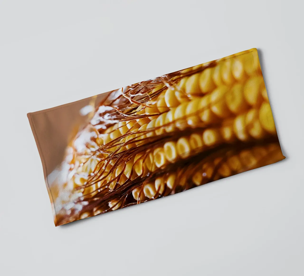 Maïskolf II - Kunstdruk badhanddoek van jay