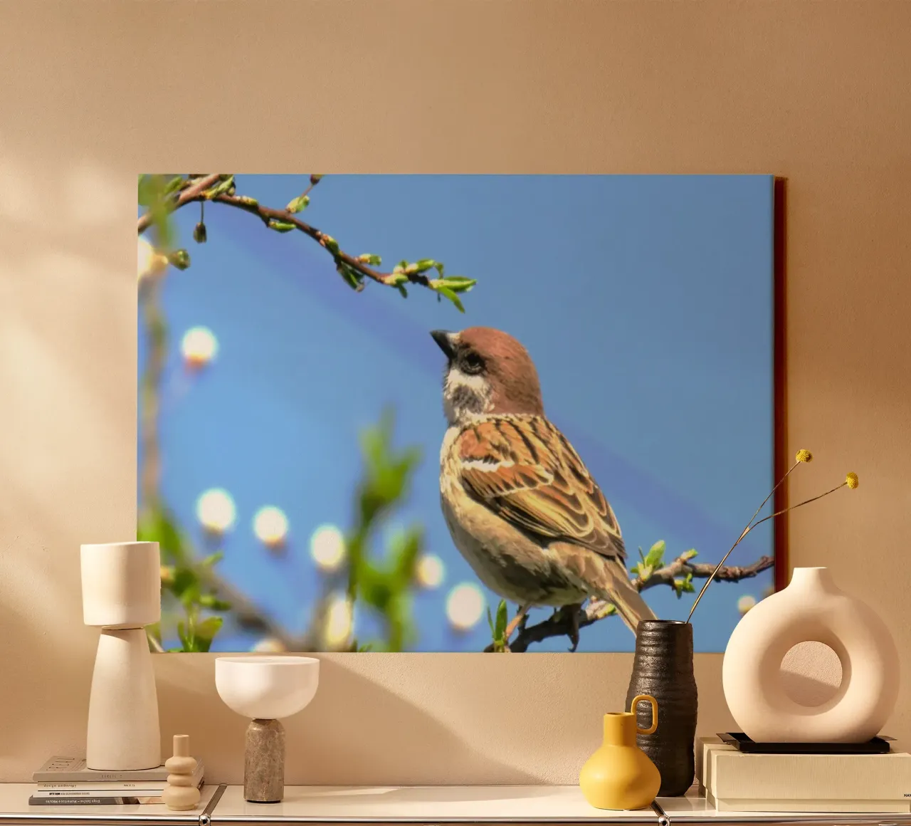 Tiny Sparrow Shape - Belleza media lienzo con Marco flotante de Nature's Palette
