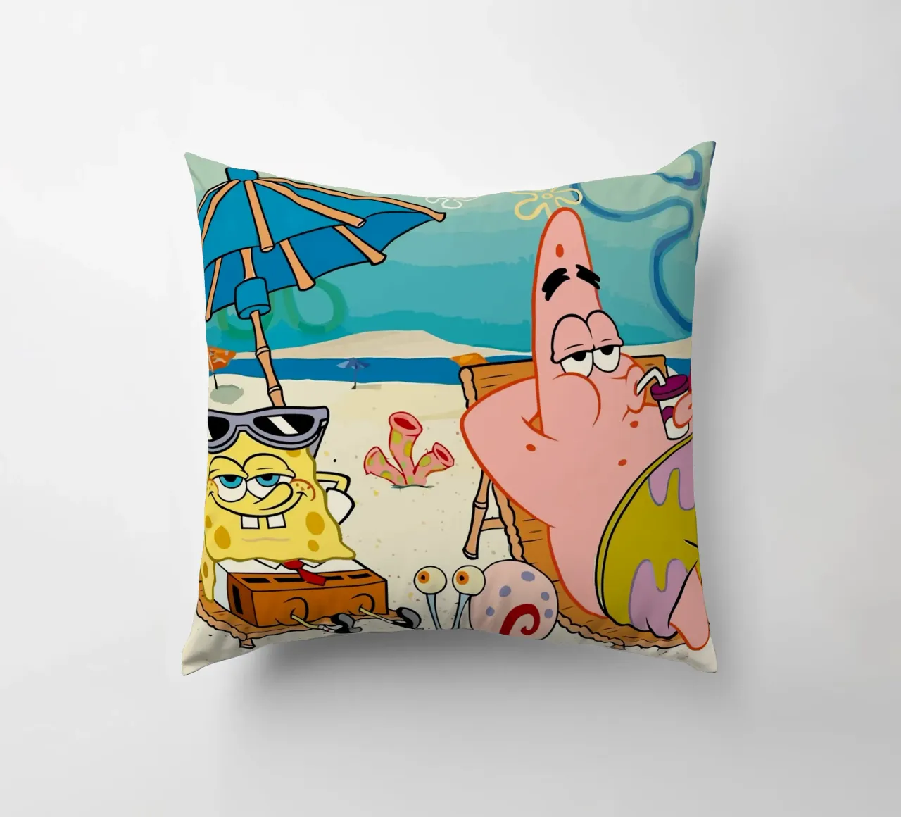 Spongebob and Patrick are relaxing and lazing around cuscino da Dumery Art