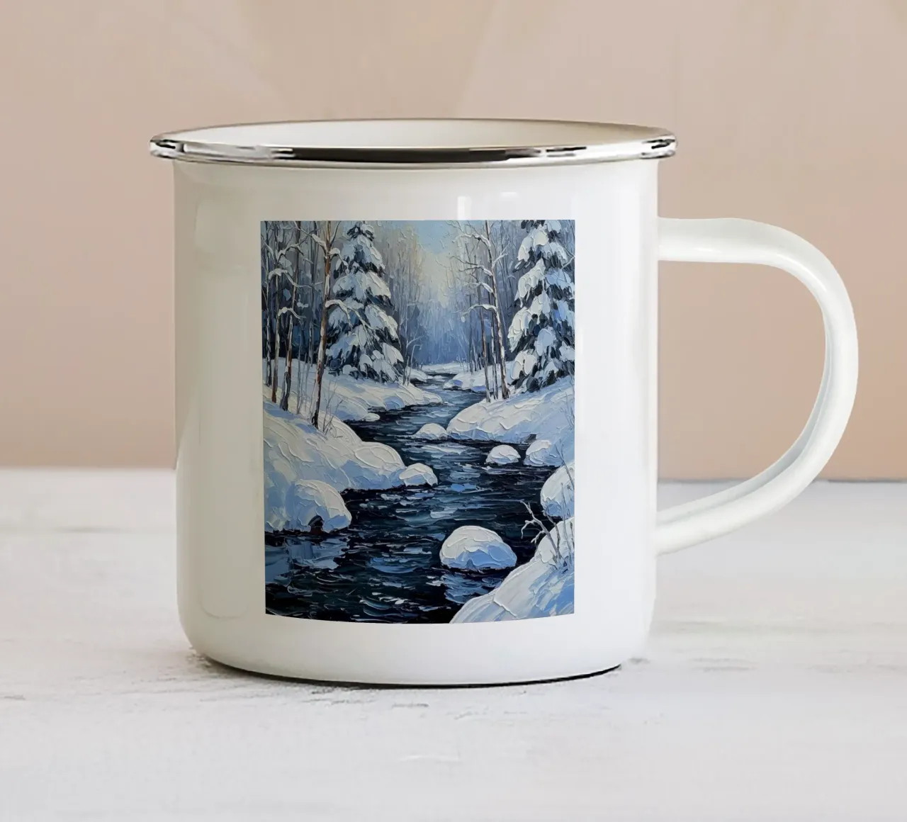 Serenità invernale: Pittura a olio di una foresta innevata S tazza in smalto da Artistic-shop