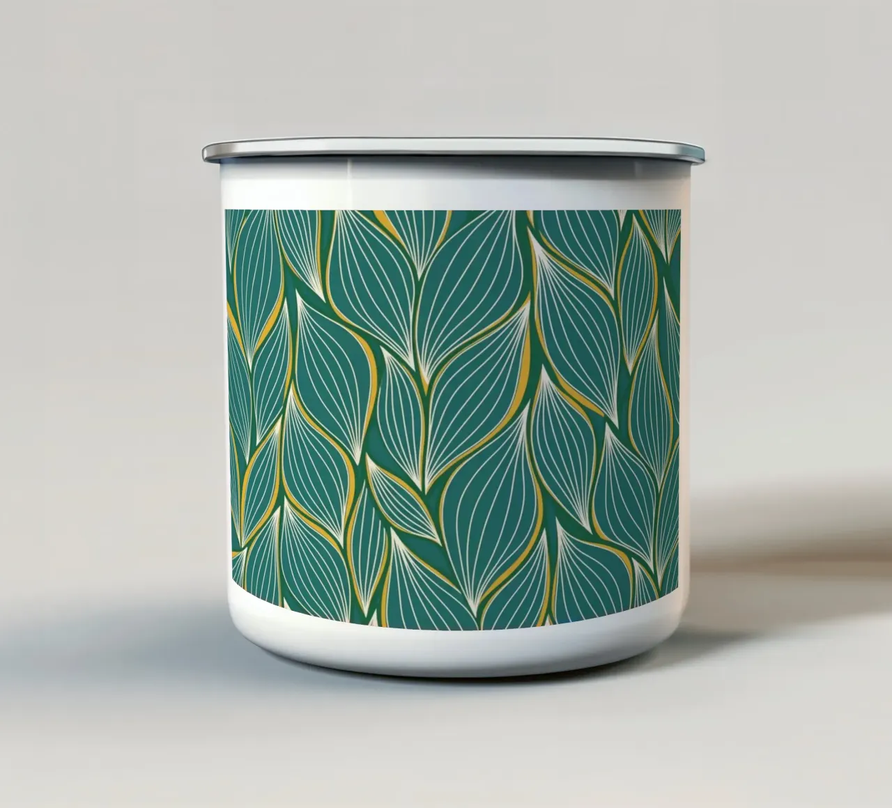 Motivo botanico verde acqua e foglie d'oro tazza in smalto da Artistic-shop