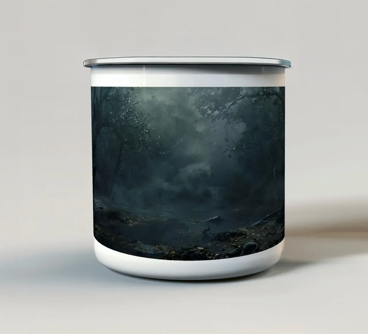 Sussurri del bosco abbandonato: Un cupo enigma tazza in smalto da Artistic-shop