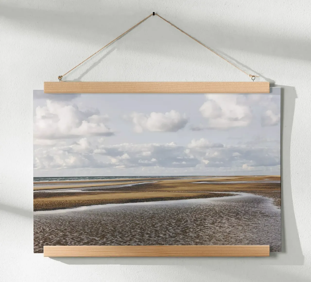 Nordic Moments 6 Poster mit Holzrahmen von Mareike Böhmer Photography