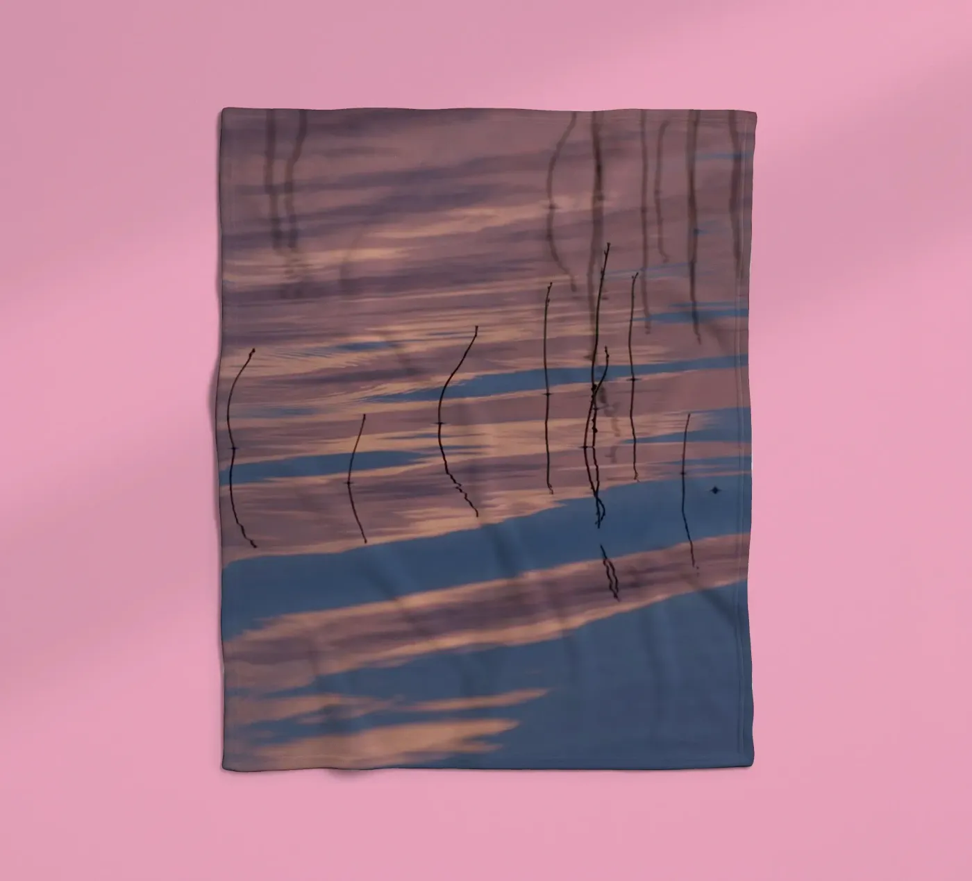 Clouds reflections coperta in pile da Carol Maia