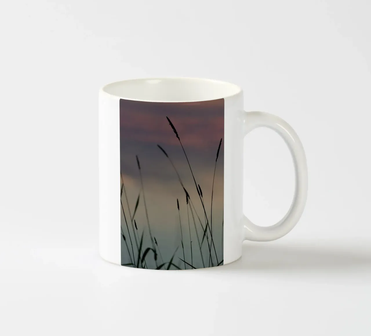 Sunset by the lake tazza in ceramica da Carol Maia