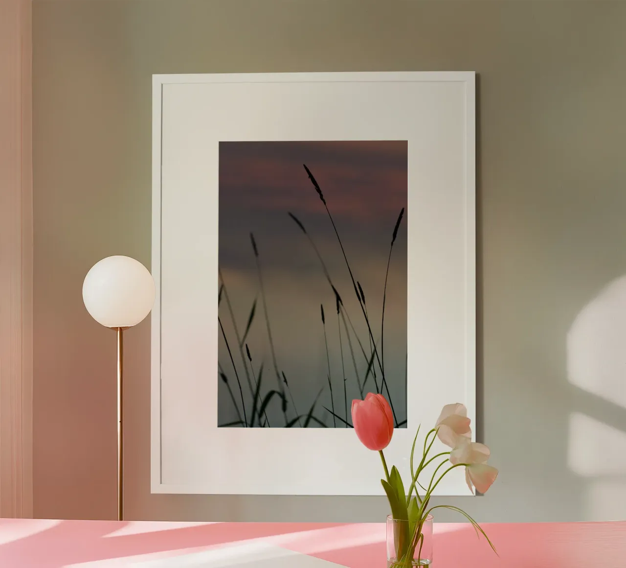Sunset by the lake poster con telaio in legno da Carol Maia