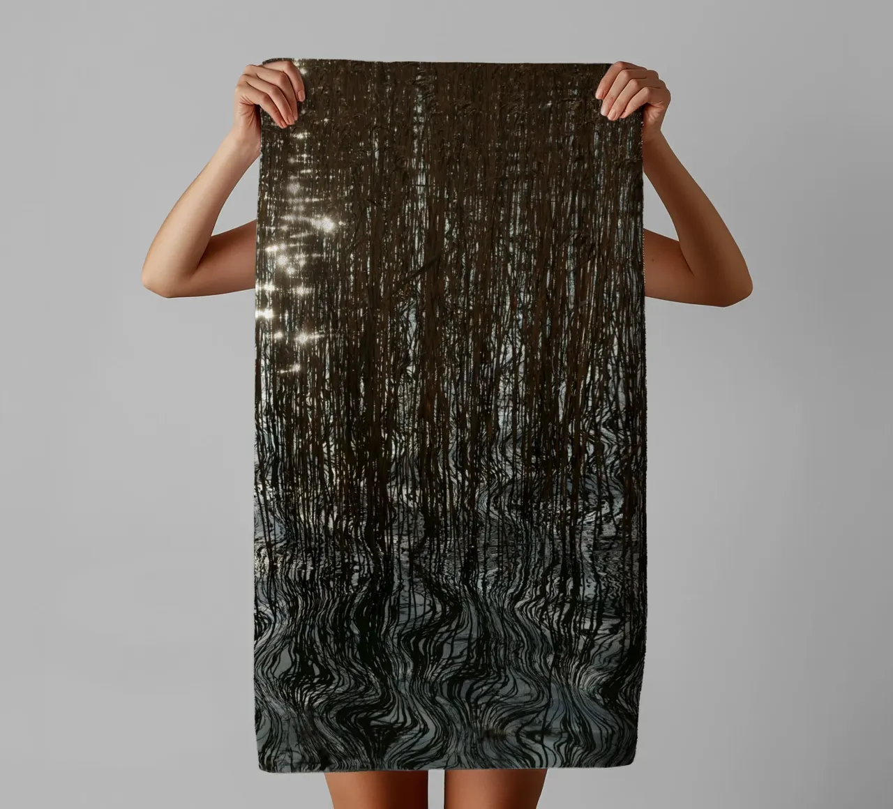 Distorted reflections towel by Carol Maia