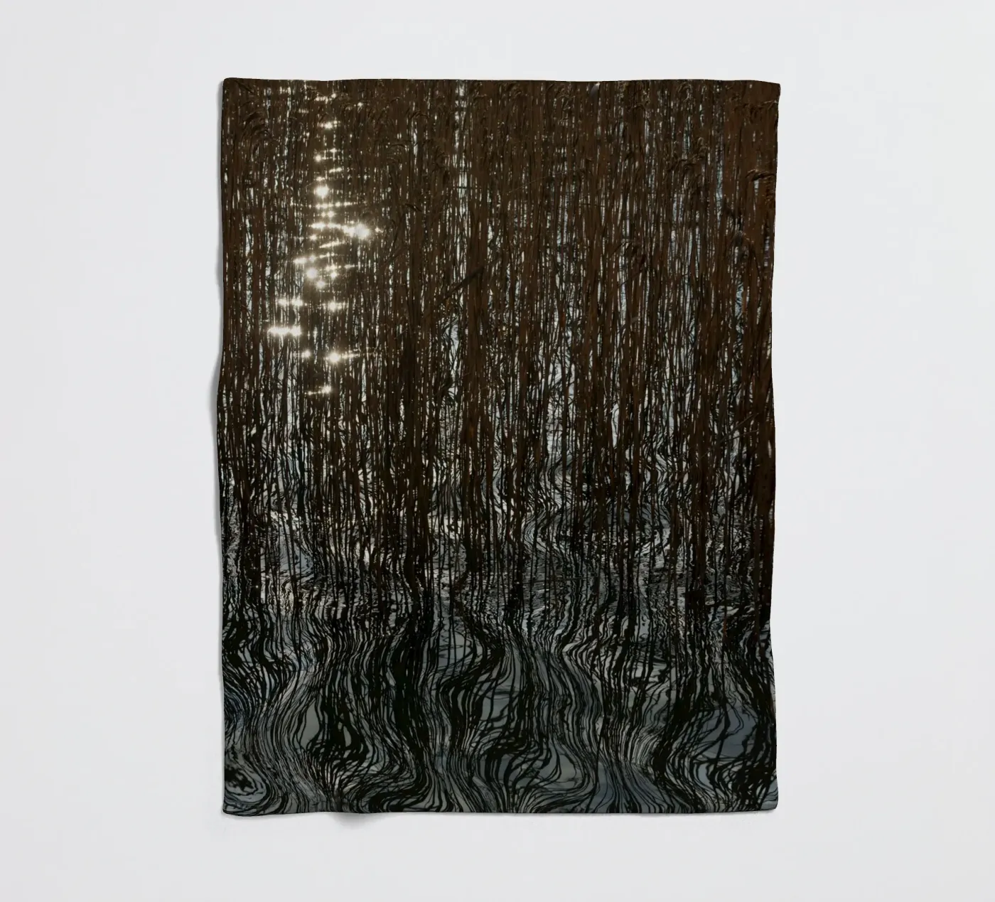 Distorted reflections fleecedeken van Carol Maia