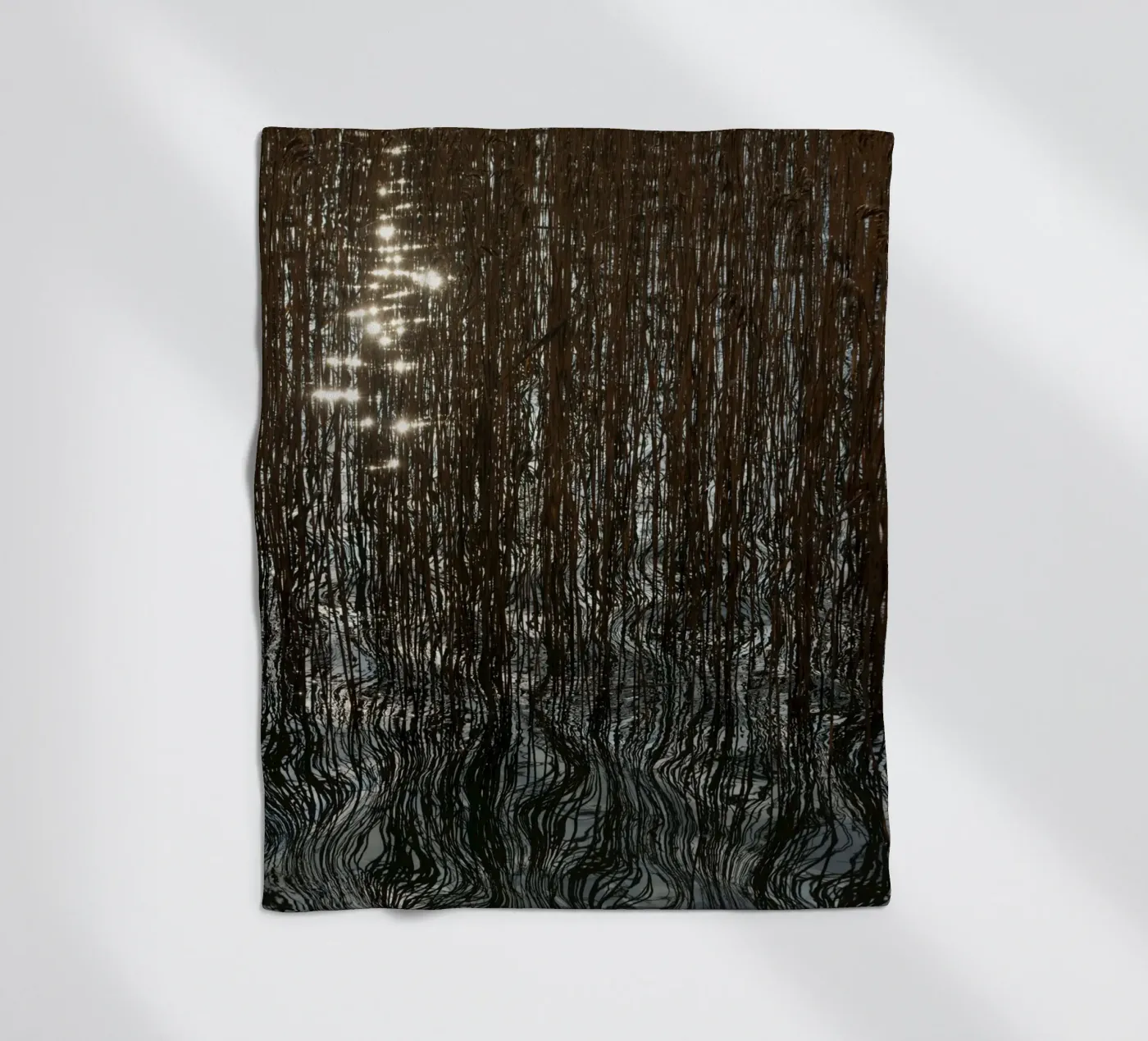 Distorted reflections fleecedeken van Carol Maia