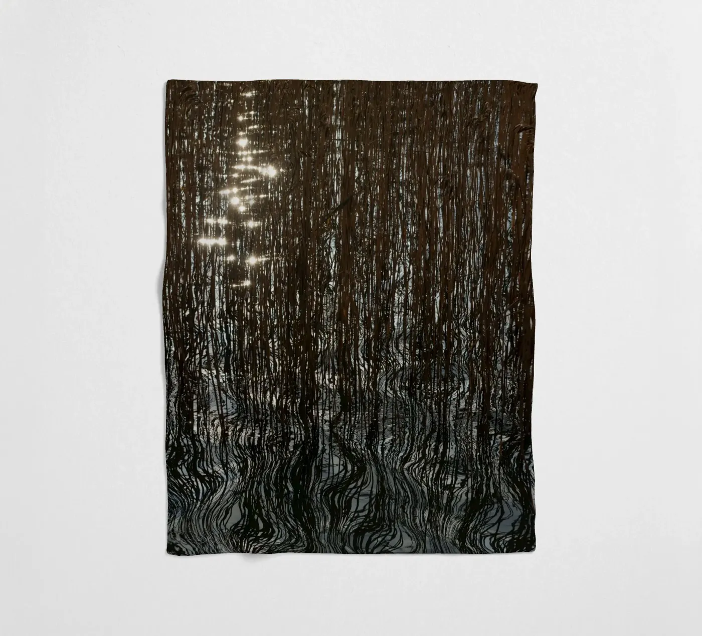 Distorted reflections fleecedeken van Carol Maia