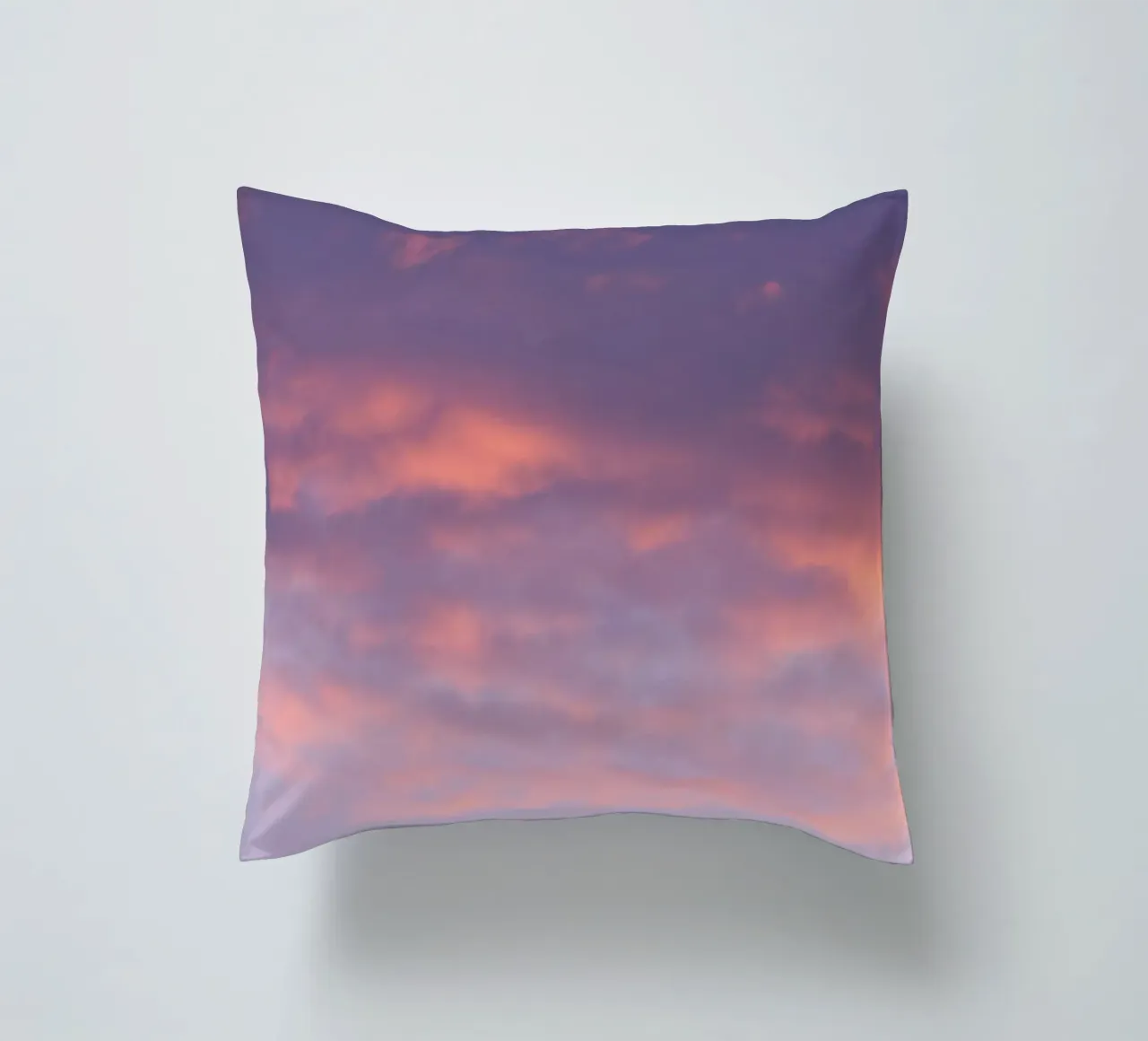 Sunset clouds cuscino da Carol Maia