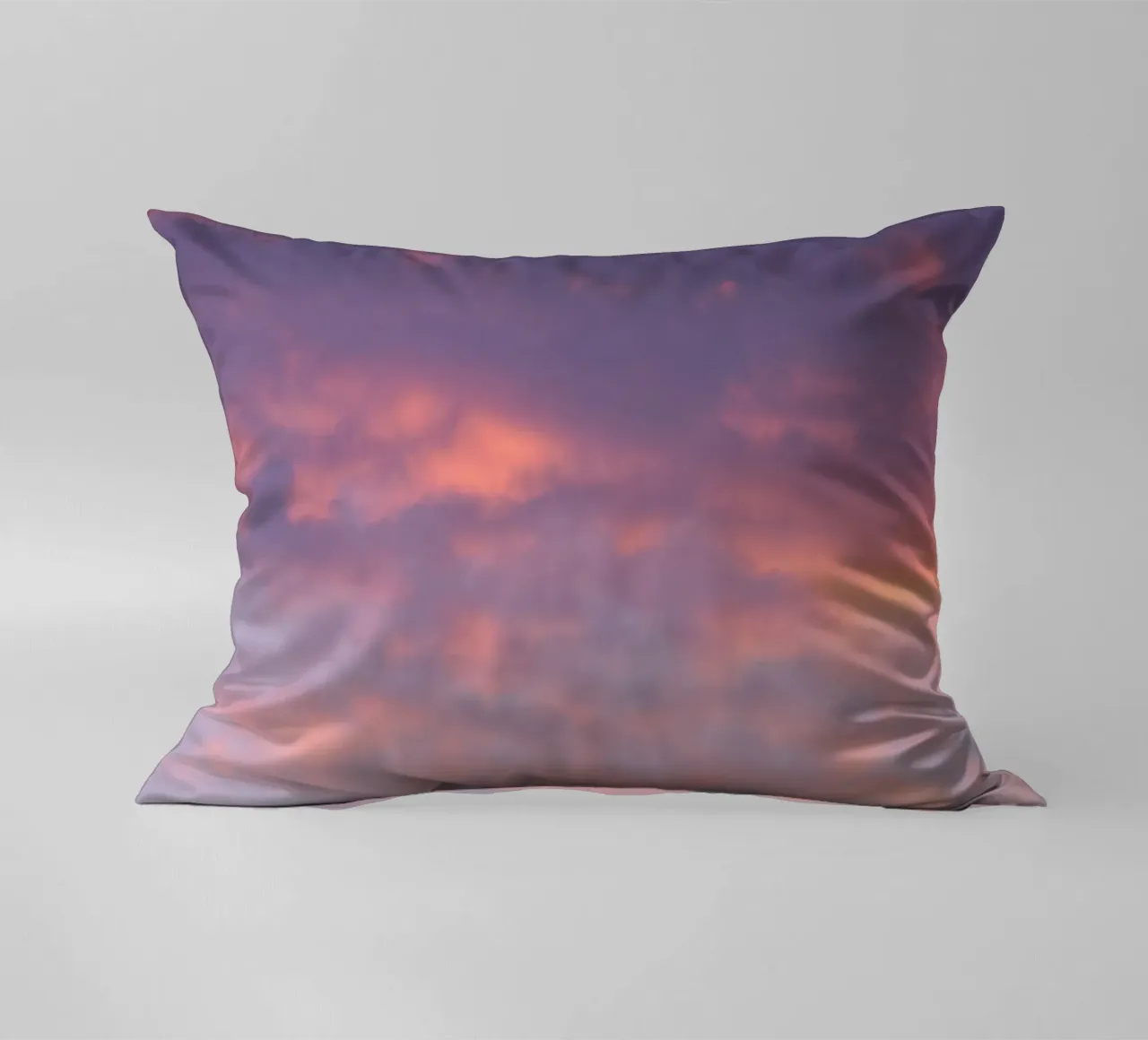 Sunset clouds cuscino da Carol Maia
