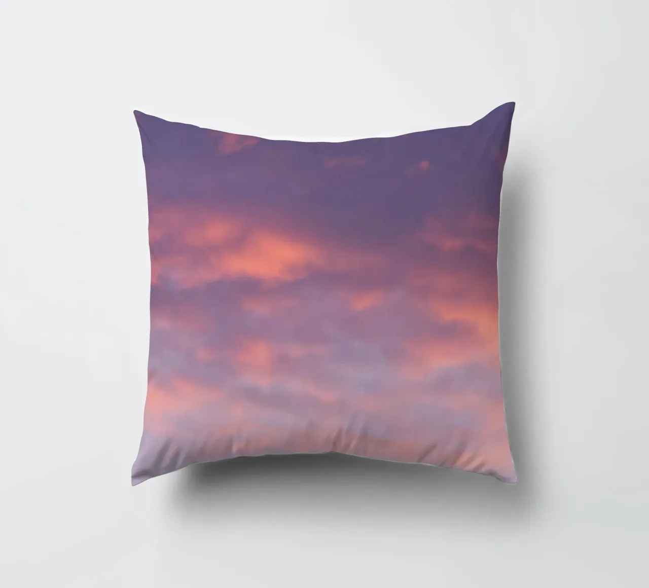 Sunset clouds cuscino da Carol Maia