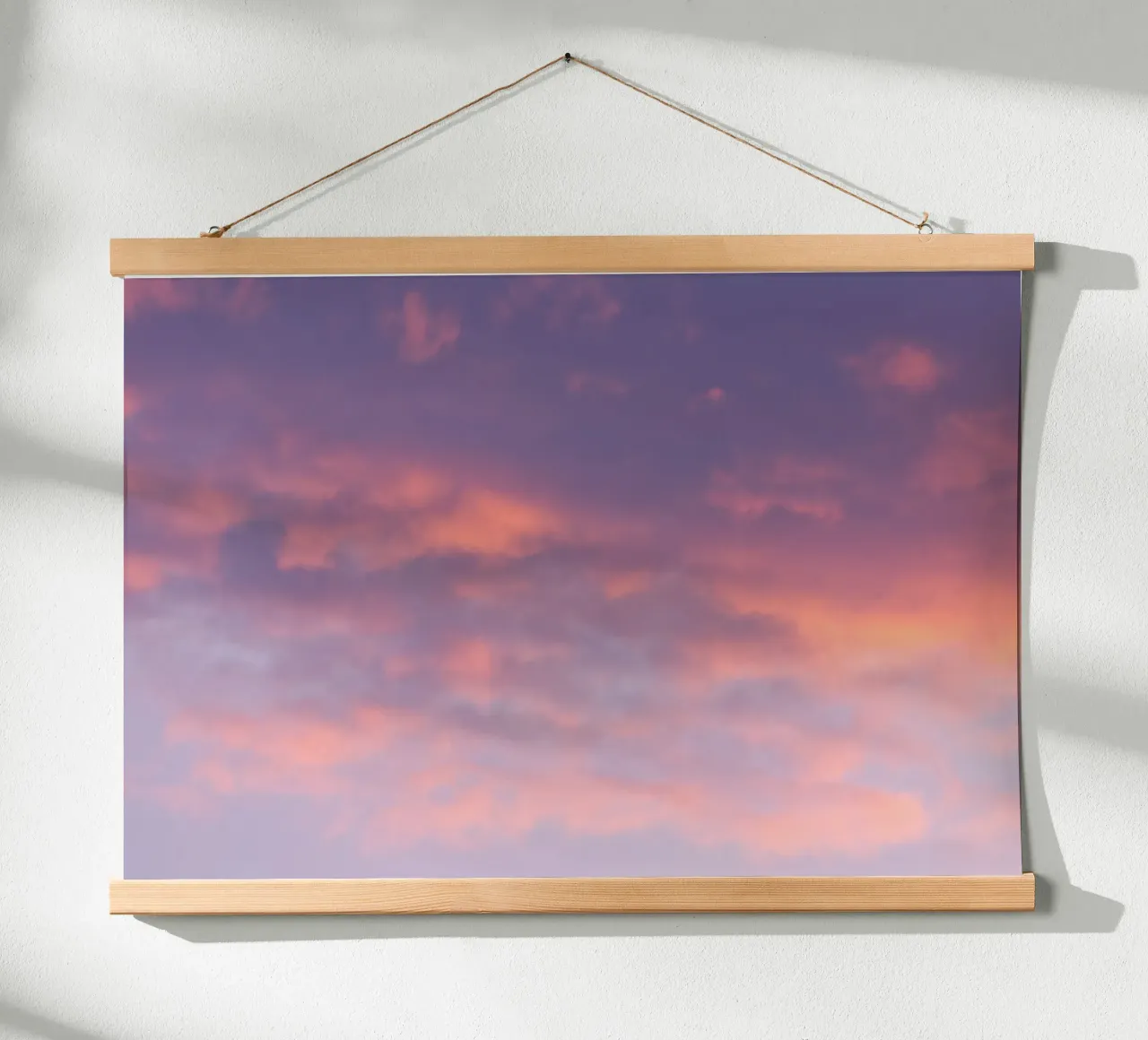 Sunset clouds poster con telaio in legno da Carol Maia