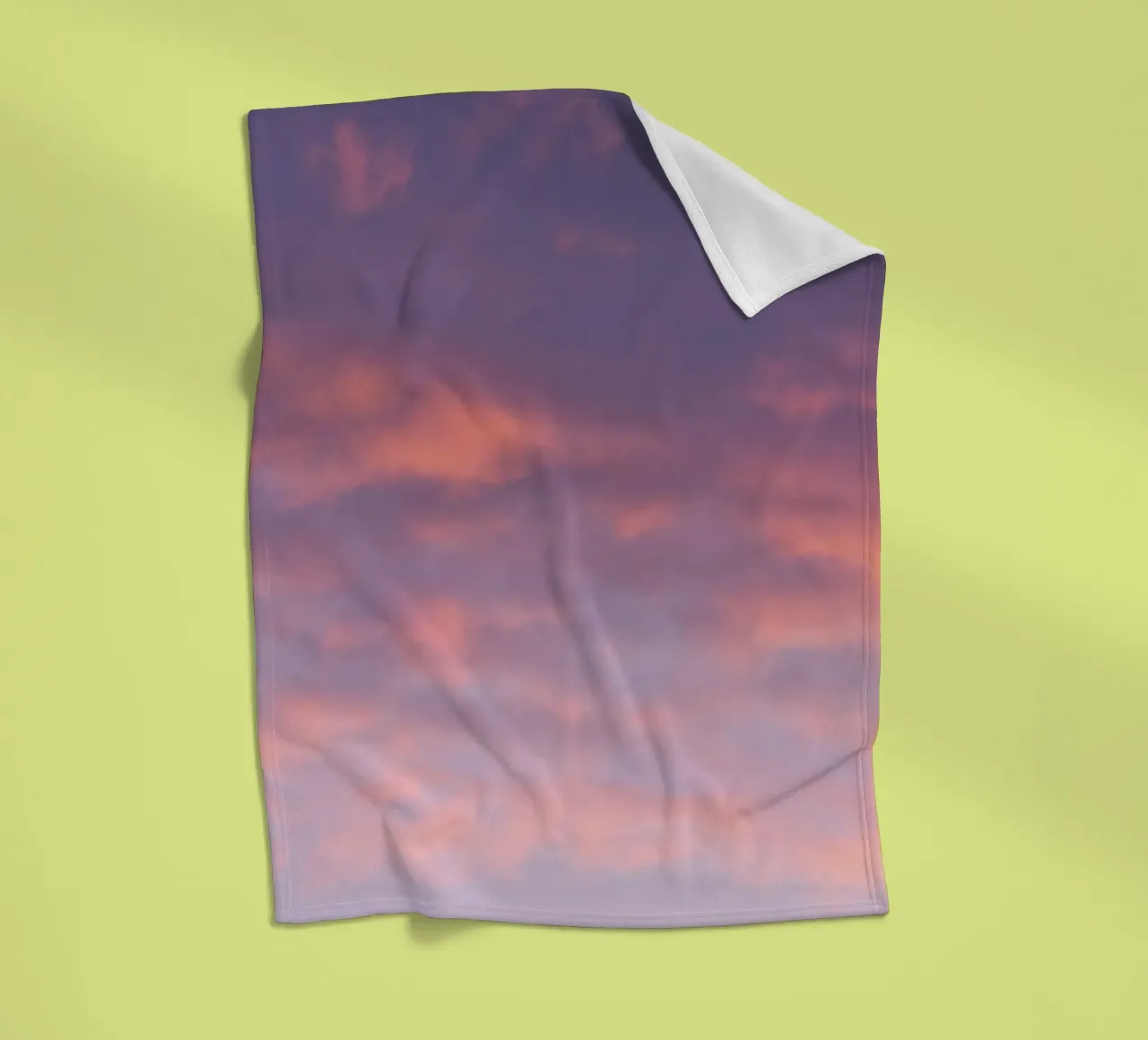 Sunset clouds Fleecedecke von Carol Maia