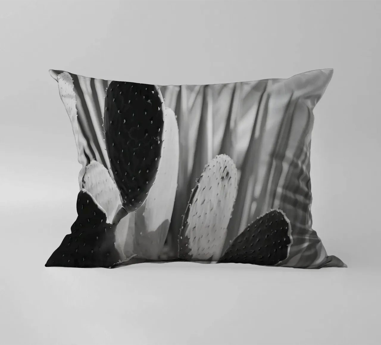 Cactus Poem No 01 cuscino da treechild