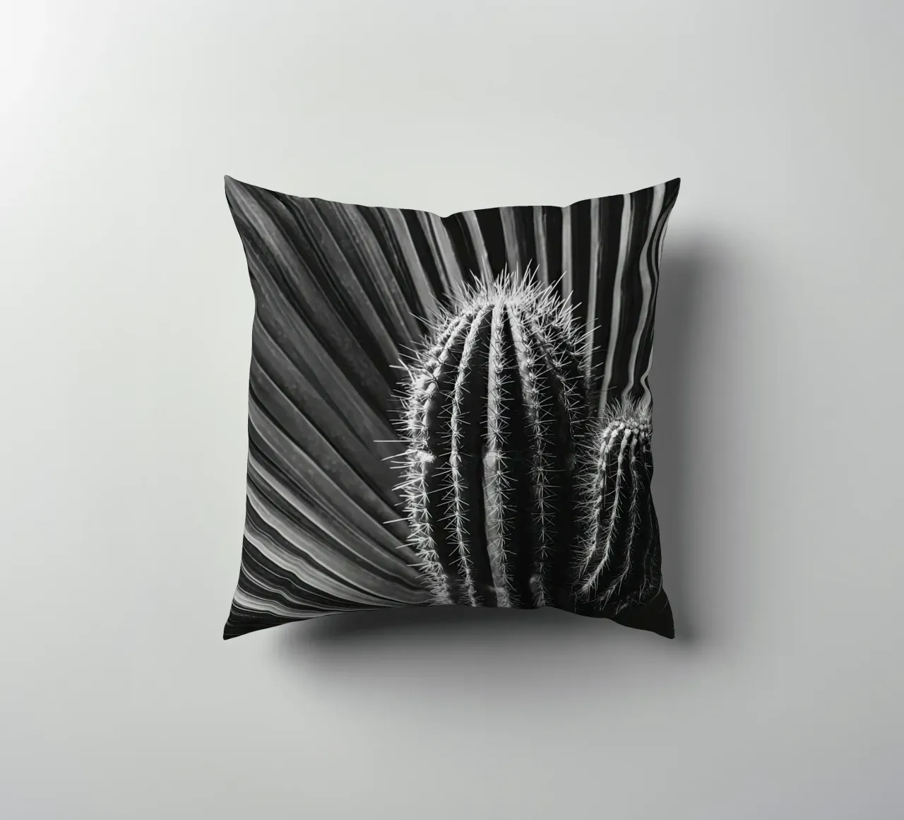 Cactus Poem No 02 cuscino da treechild