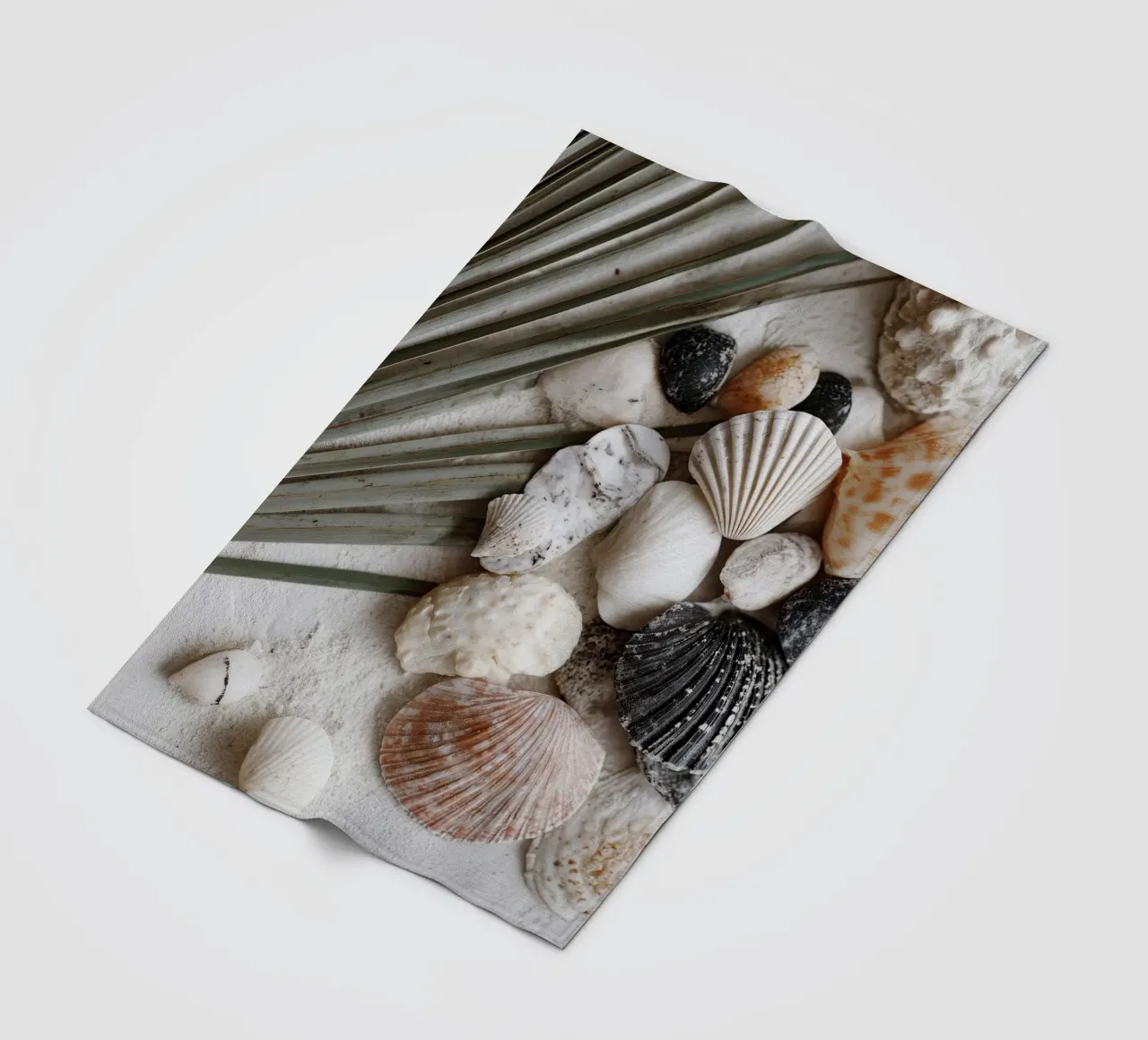 Shell Stories No 01 coperta in pile da treechild