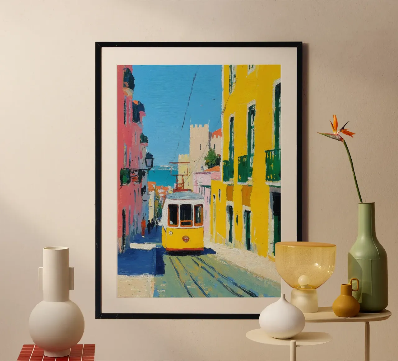 Olio del tram giallo di Lisbona poster con telaio in alluminio da Nikis Art Studio