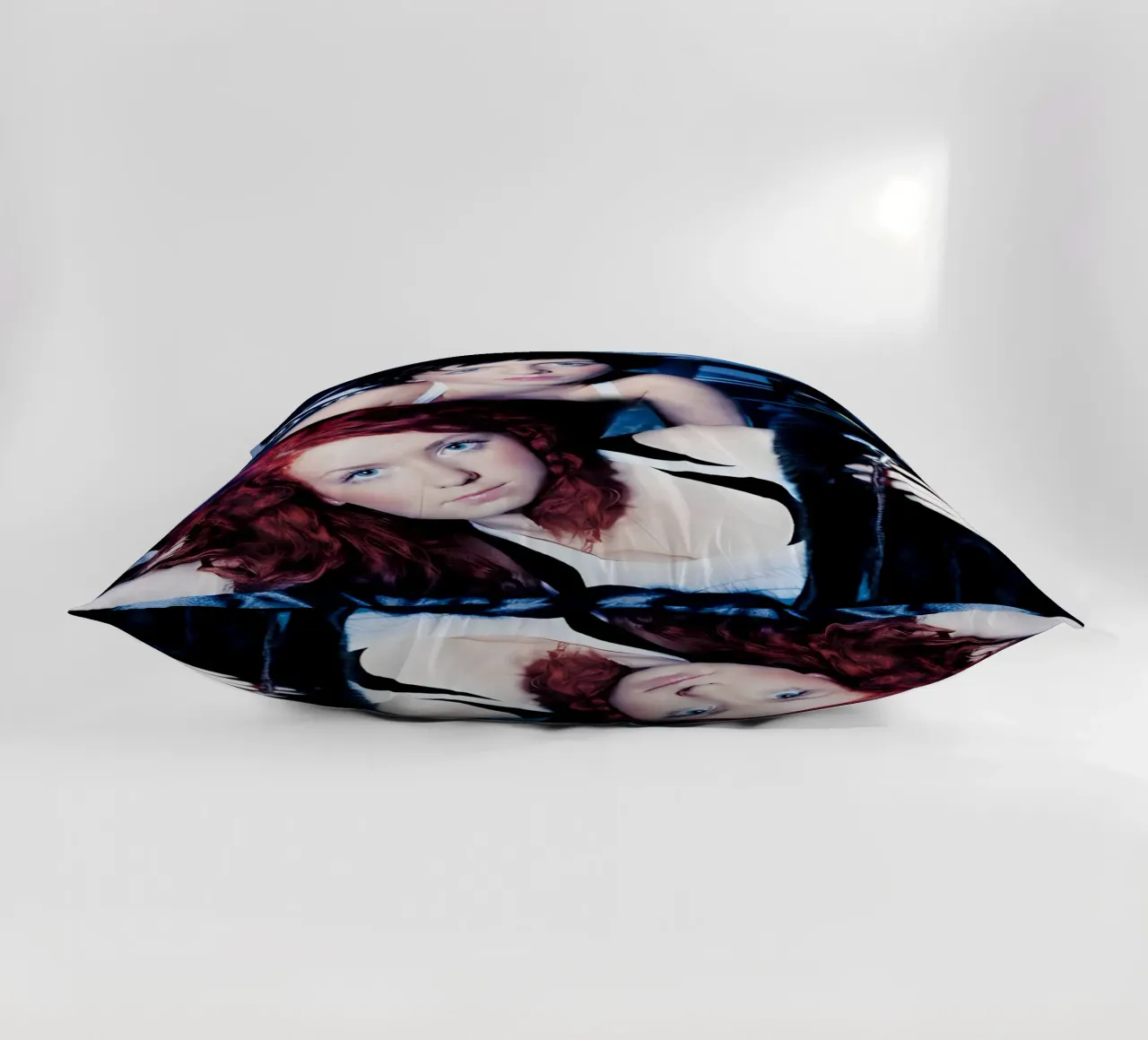 t.A.T.u cuscino da Low poly art