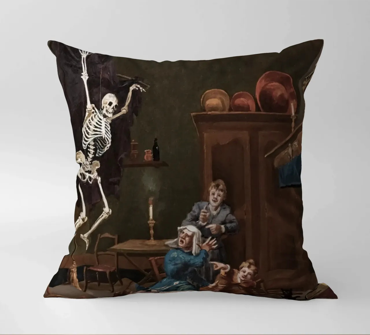 Il falso scheletro, dipinto d'epoca, interno gotico cuscino da vintagepod