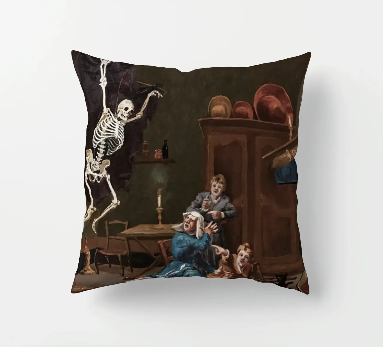 Il falso scheletro, dipinto d'epoca, interno gotico cuscino da vintagepod