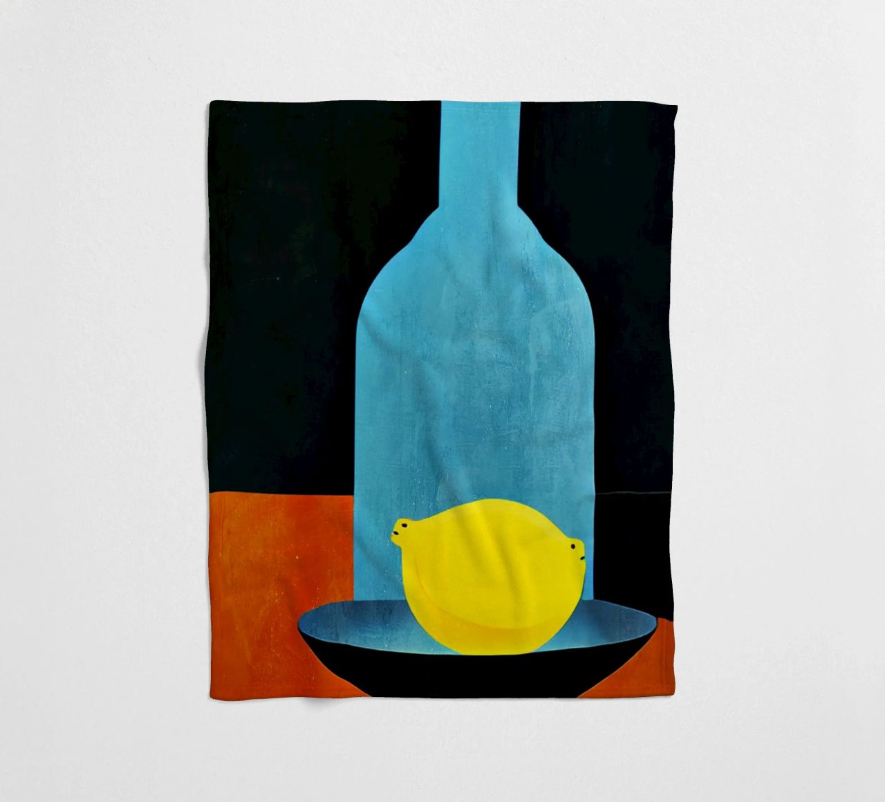 Blue Bottle With (Happy) Lemon Fleecedecke von Bo Anderson