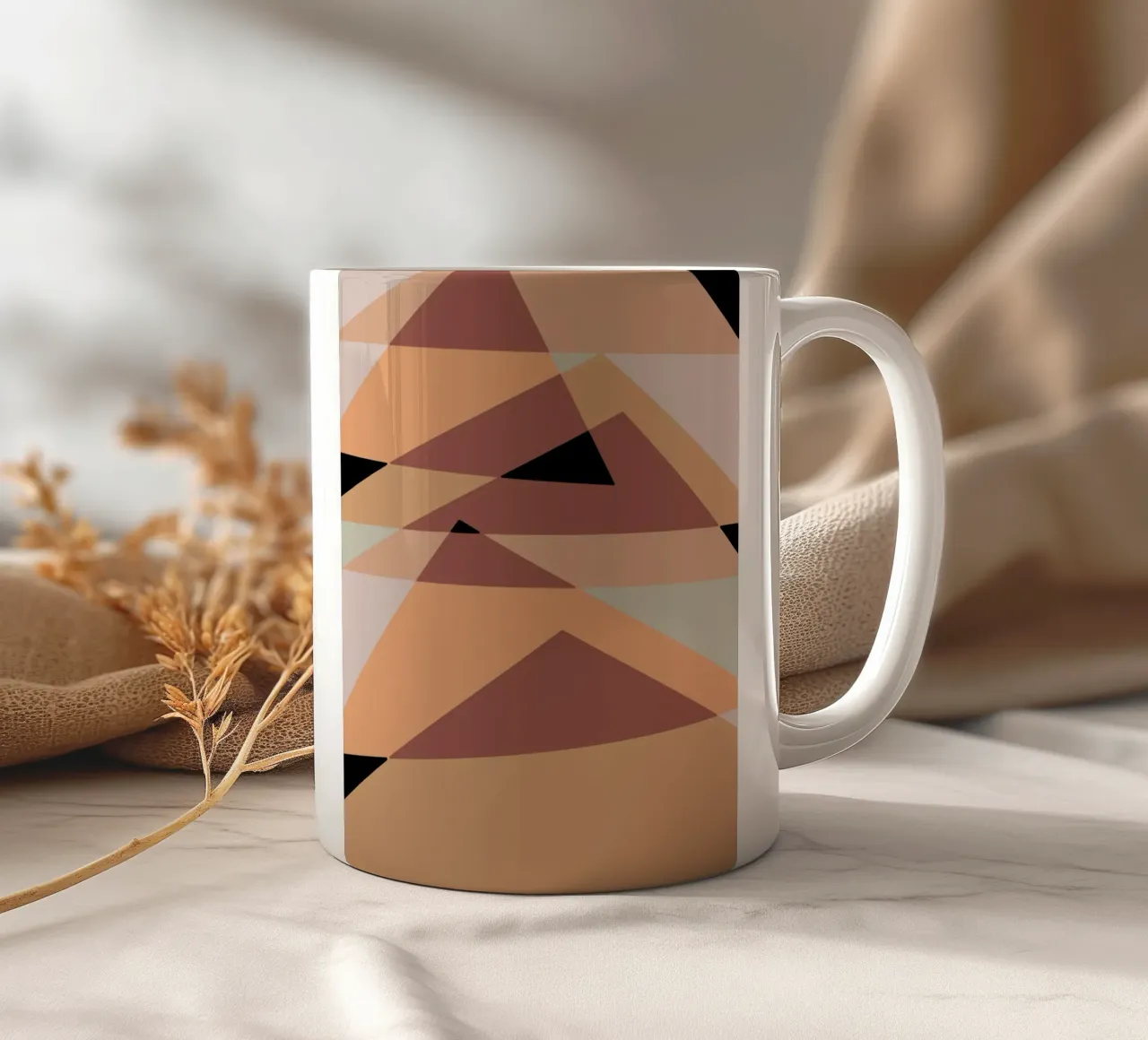 Beige mash up 04 tazza in ceramica da Little Dean