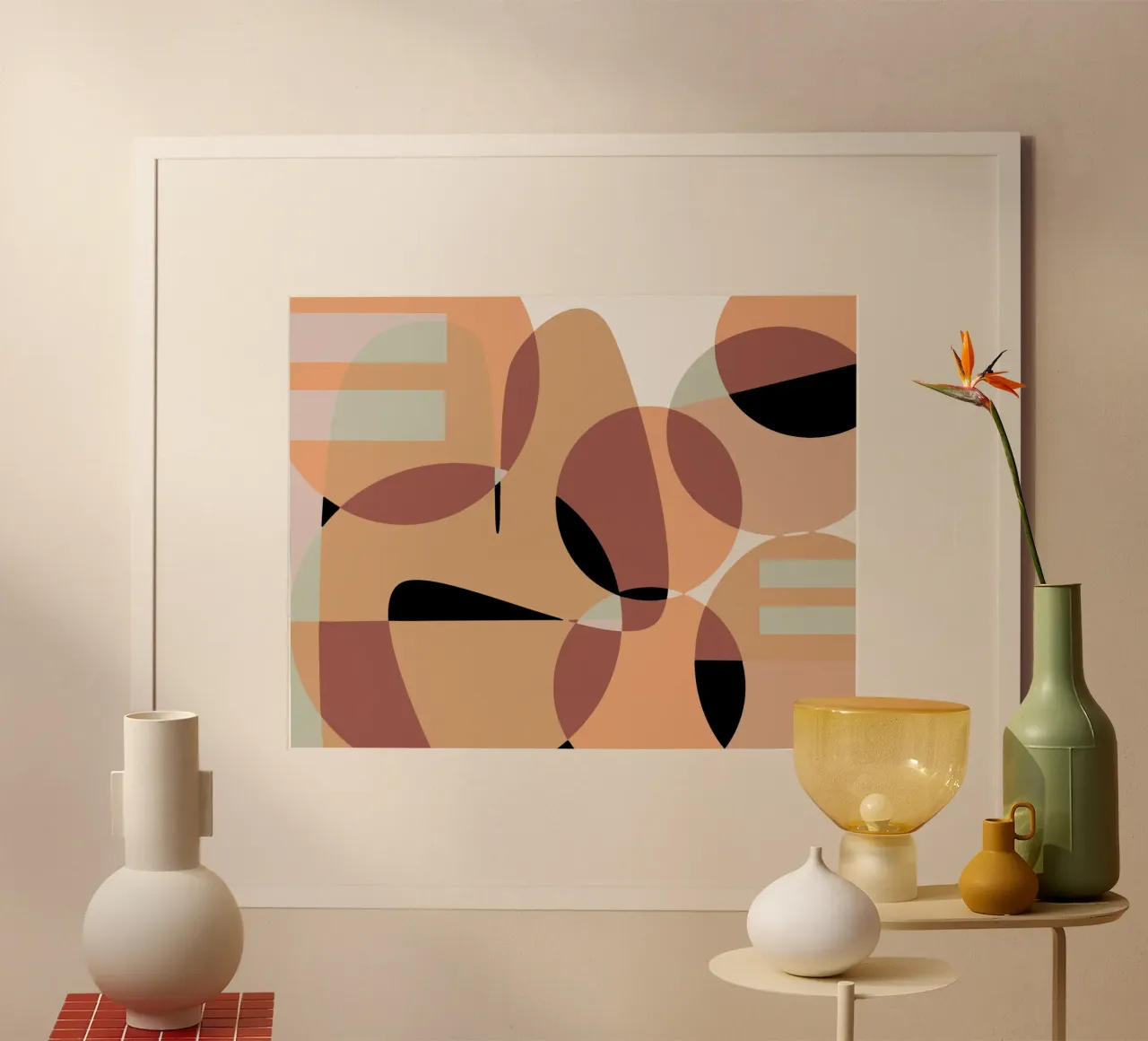 Beige mash up 06 poster con telaio in legno da Little Dean