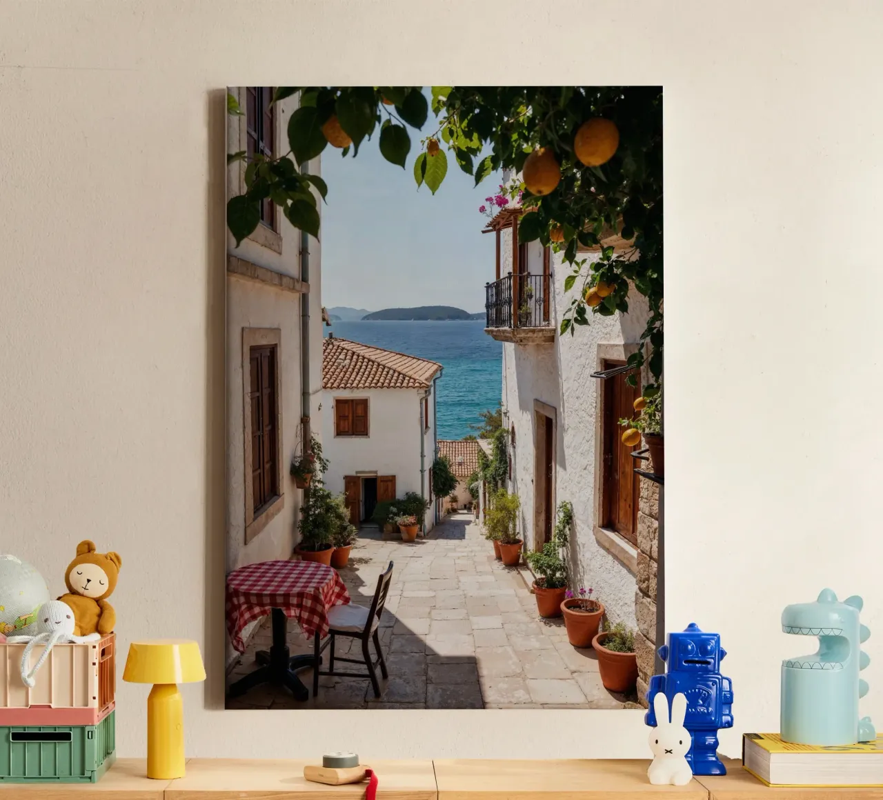 Coastal Alleyway tela con Cornice a cassetta da Artsy Bessy