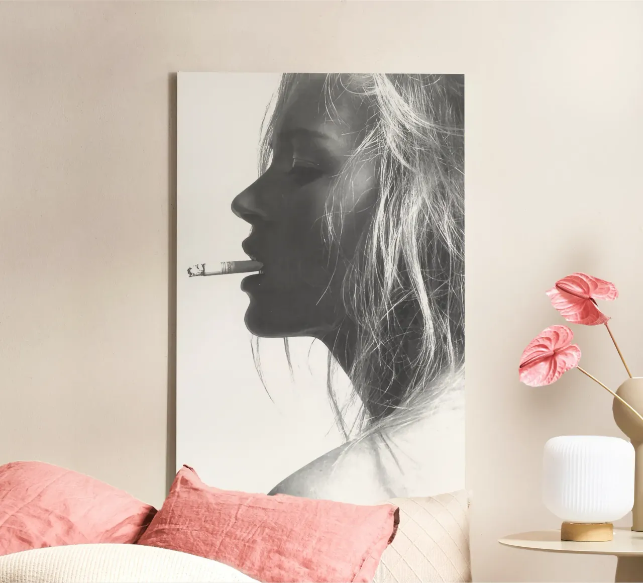 Kate Moss che fuma tela con Cornice a cassetta da vintgeseyn