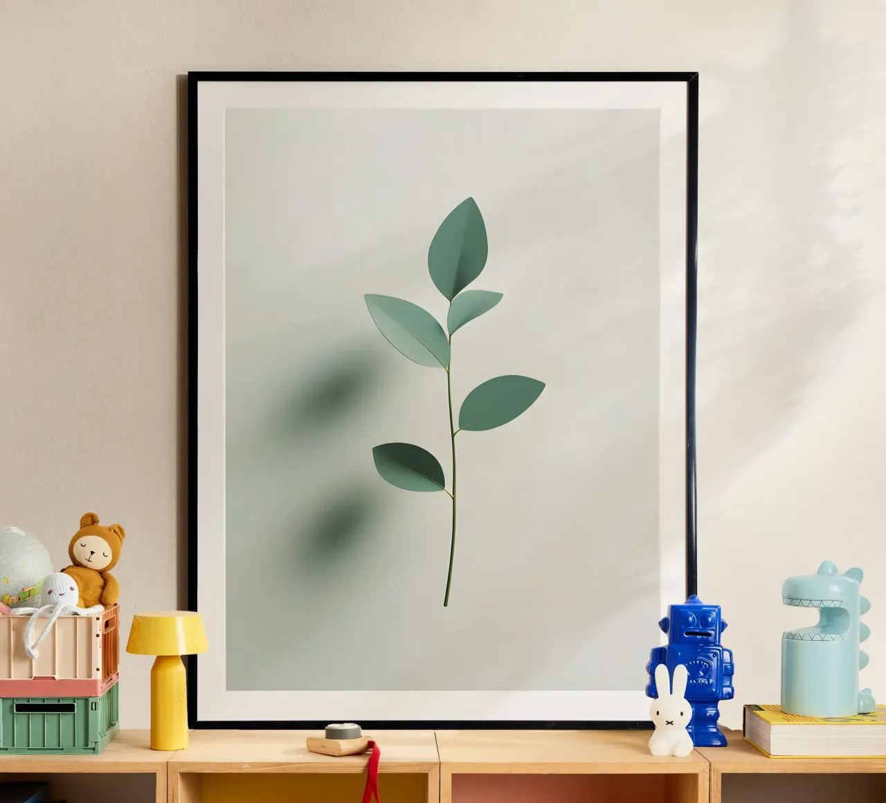 Foglie di eucalipto poster con telaio in legno da The Green Room