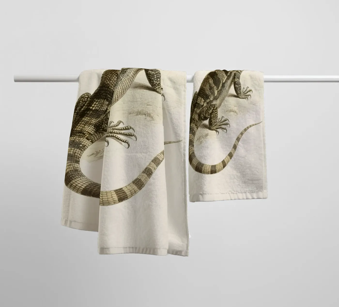 Lizard towel by knowledge