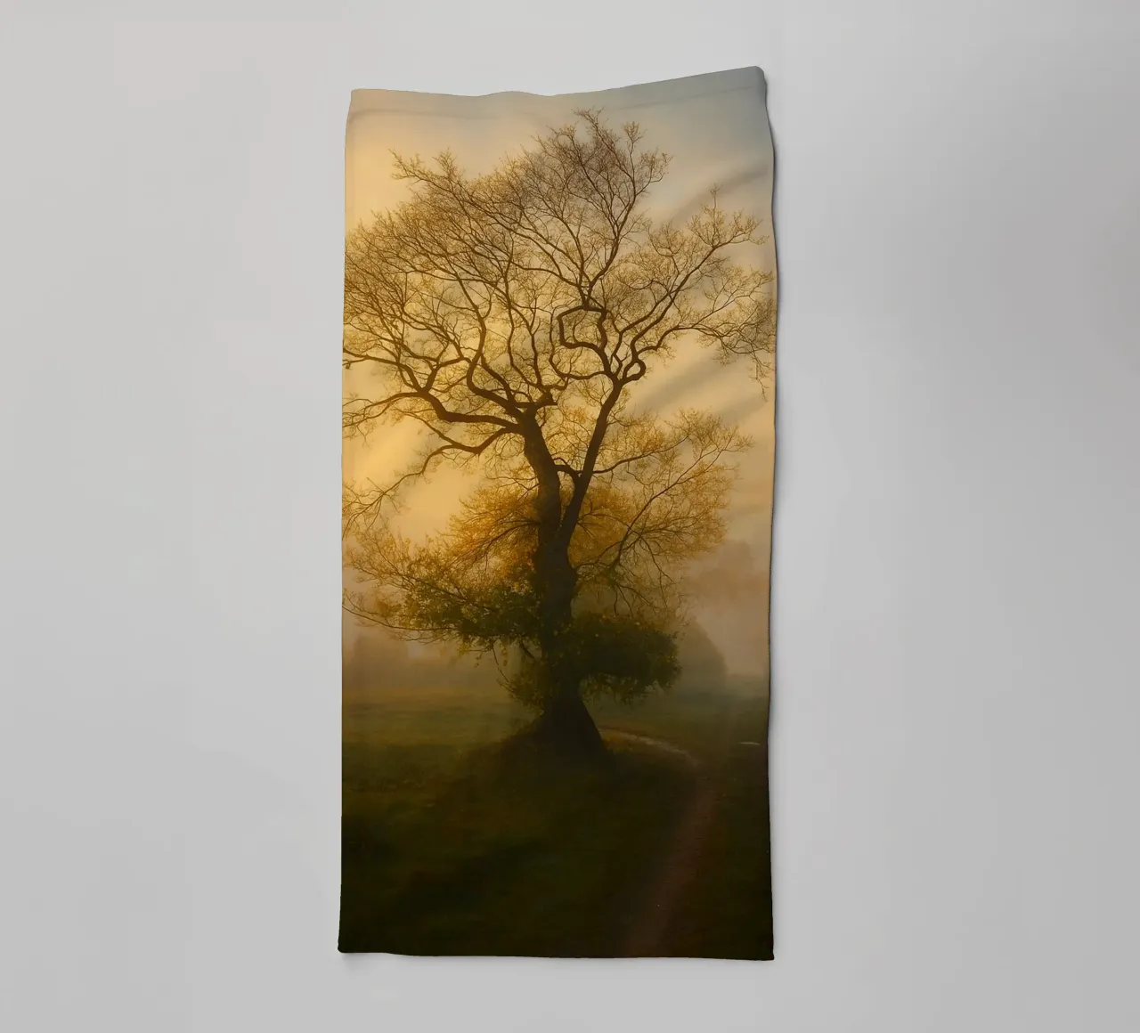 photographie de la vue d'un arbre au bord d'une route serviette de bain de landtengs