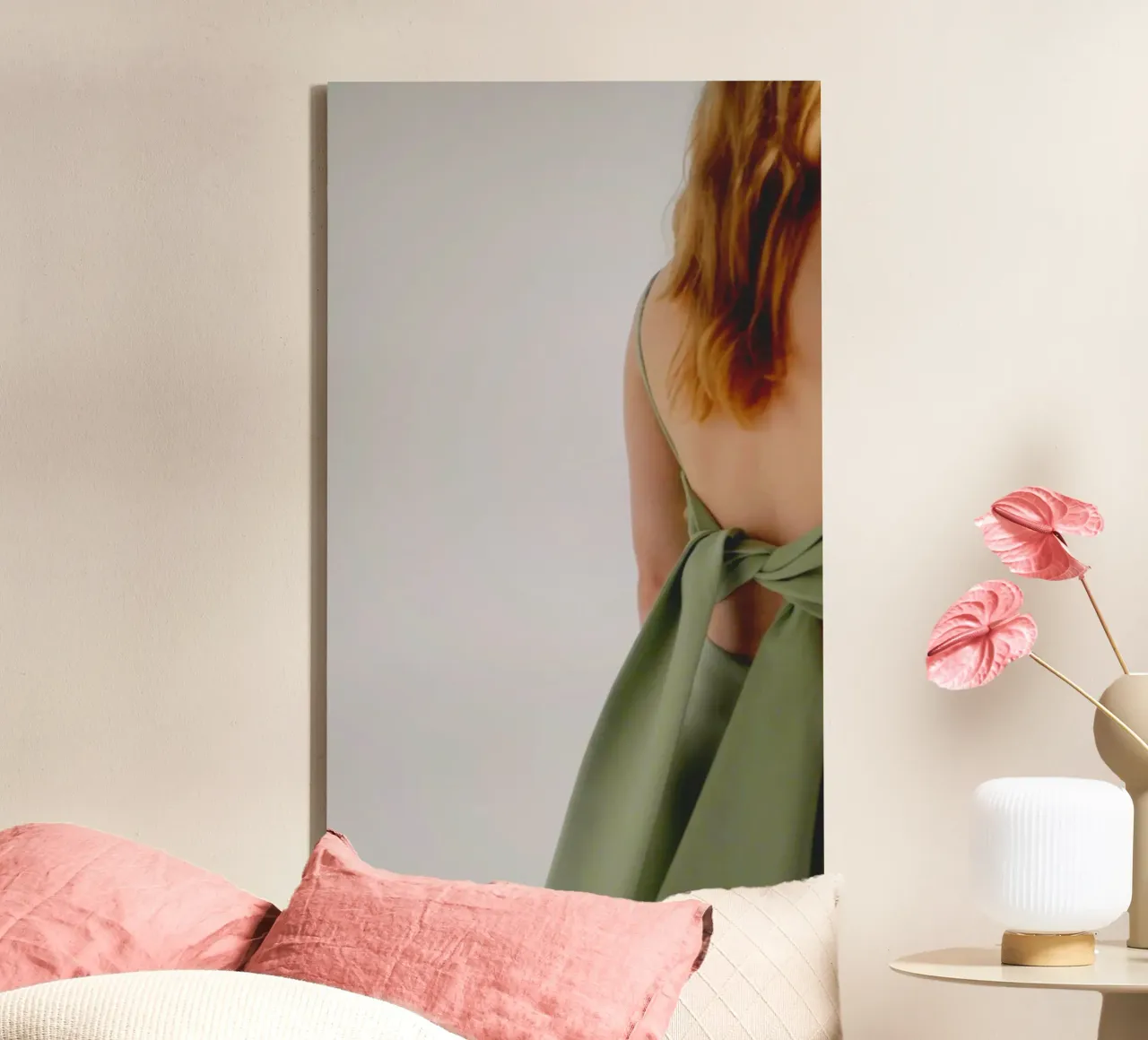 Backless Elegance tela con Cornice a cassetta da riedelphotoart