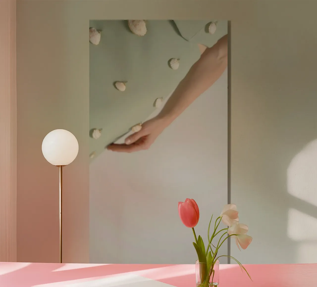 Coastal-inspired statement plexiglass da riedelphotoart