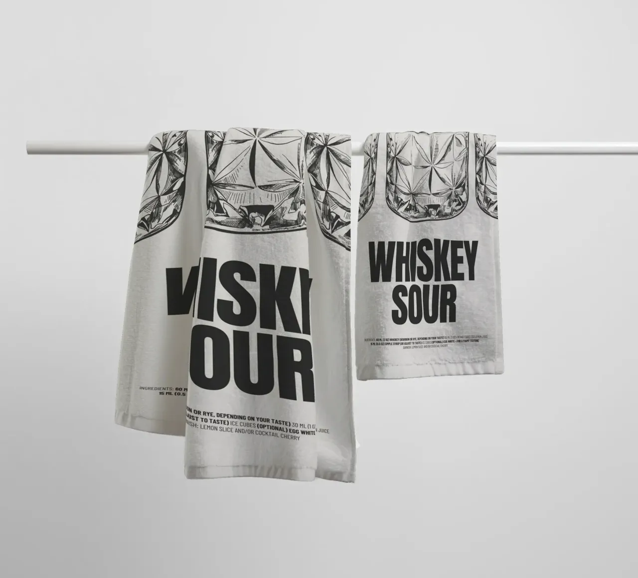 Whiskey Sour asciugamano da bagno da PurePeachStudio