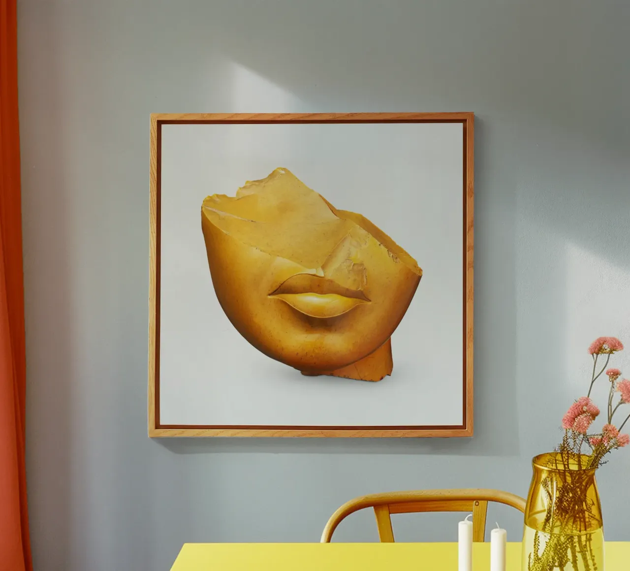 Fragment of a Queen's Face plexiglass da vintageshop