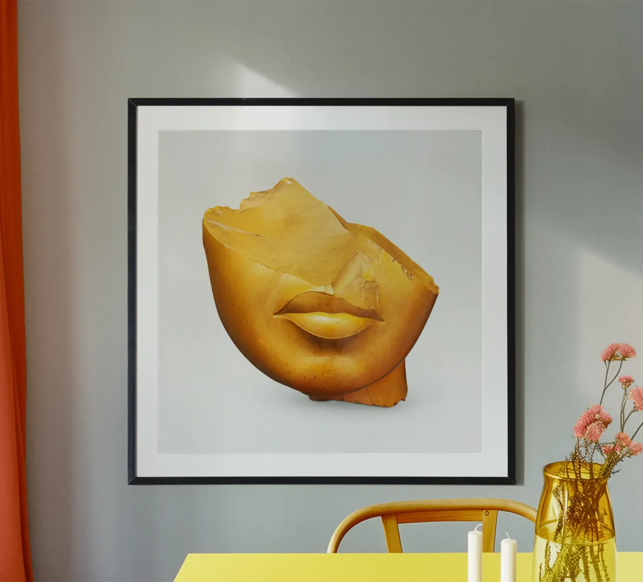 Fragment of a Queen's Face poster da vintageshop
