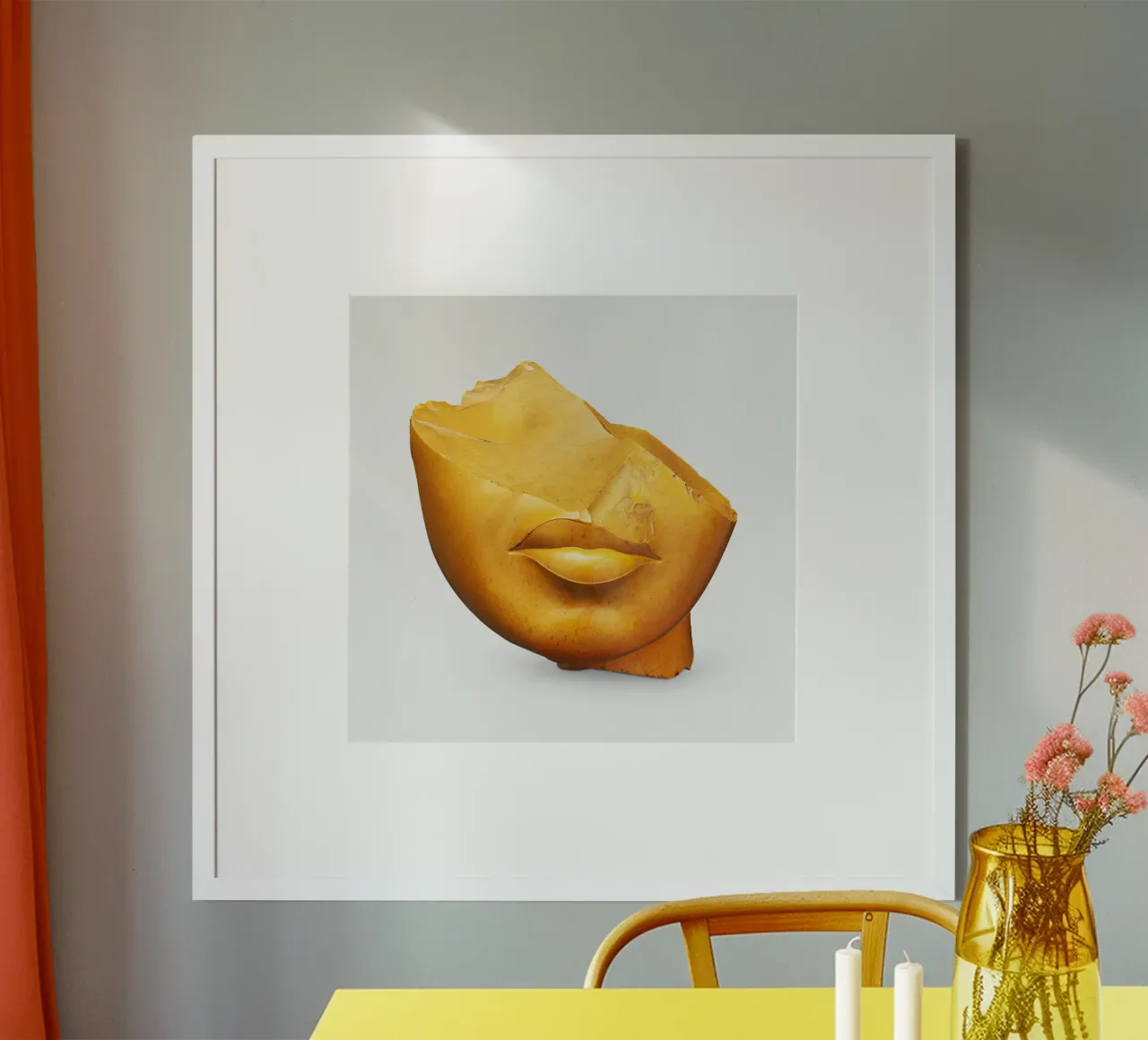 Fragment of a Queen's Face poster da vintageshop