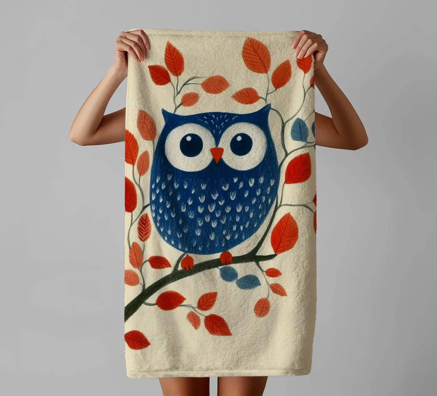 Blaue Eule Handtuch von Curious Canvas