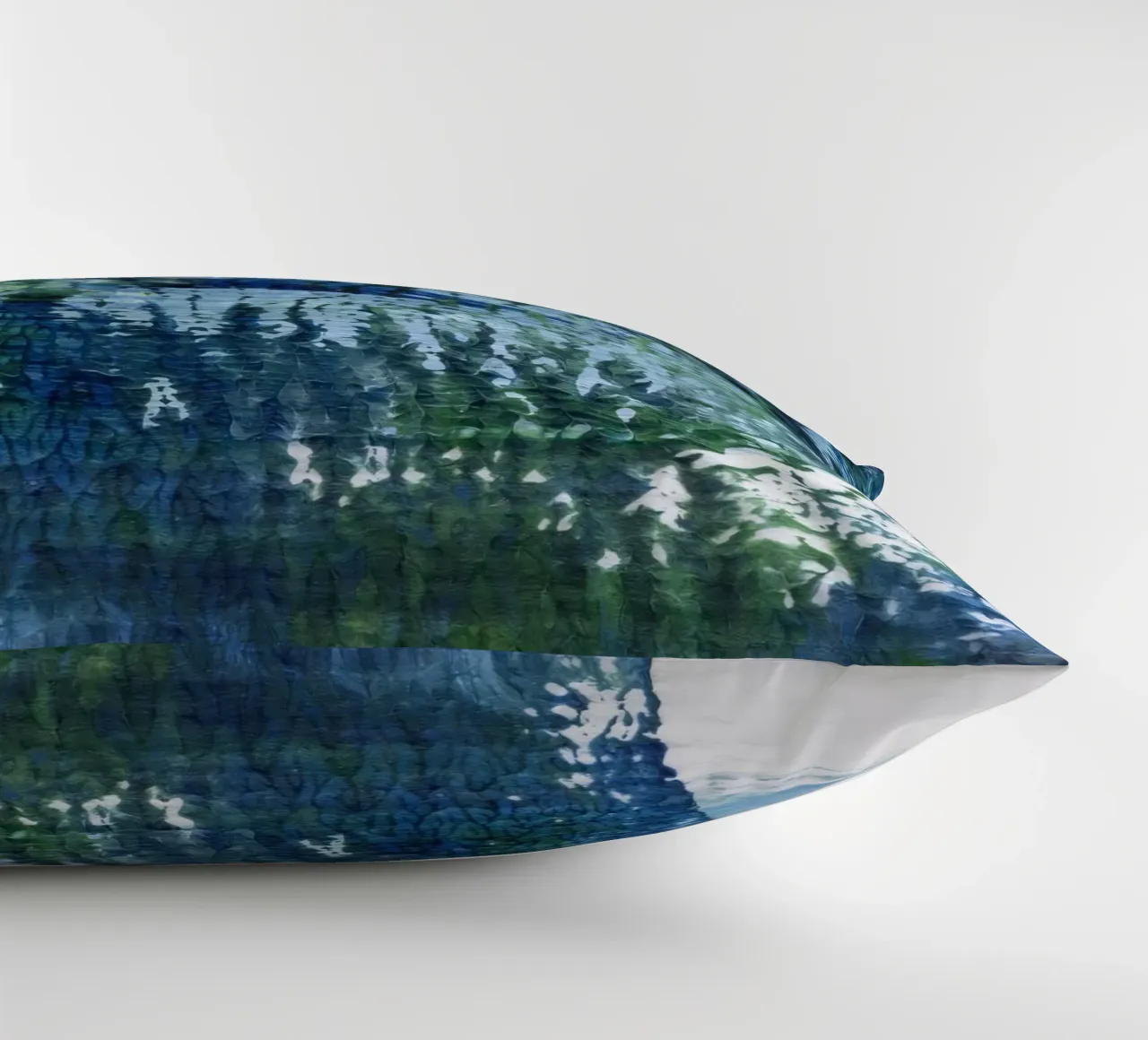 Surfaces 4 | Abstract in Indigo, Pale Blue, Green and White cuscino da sabidussi