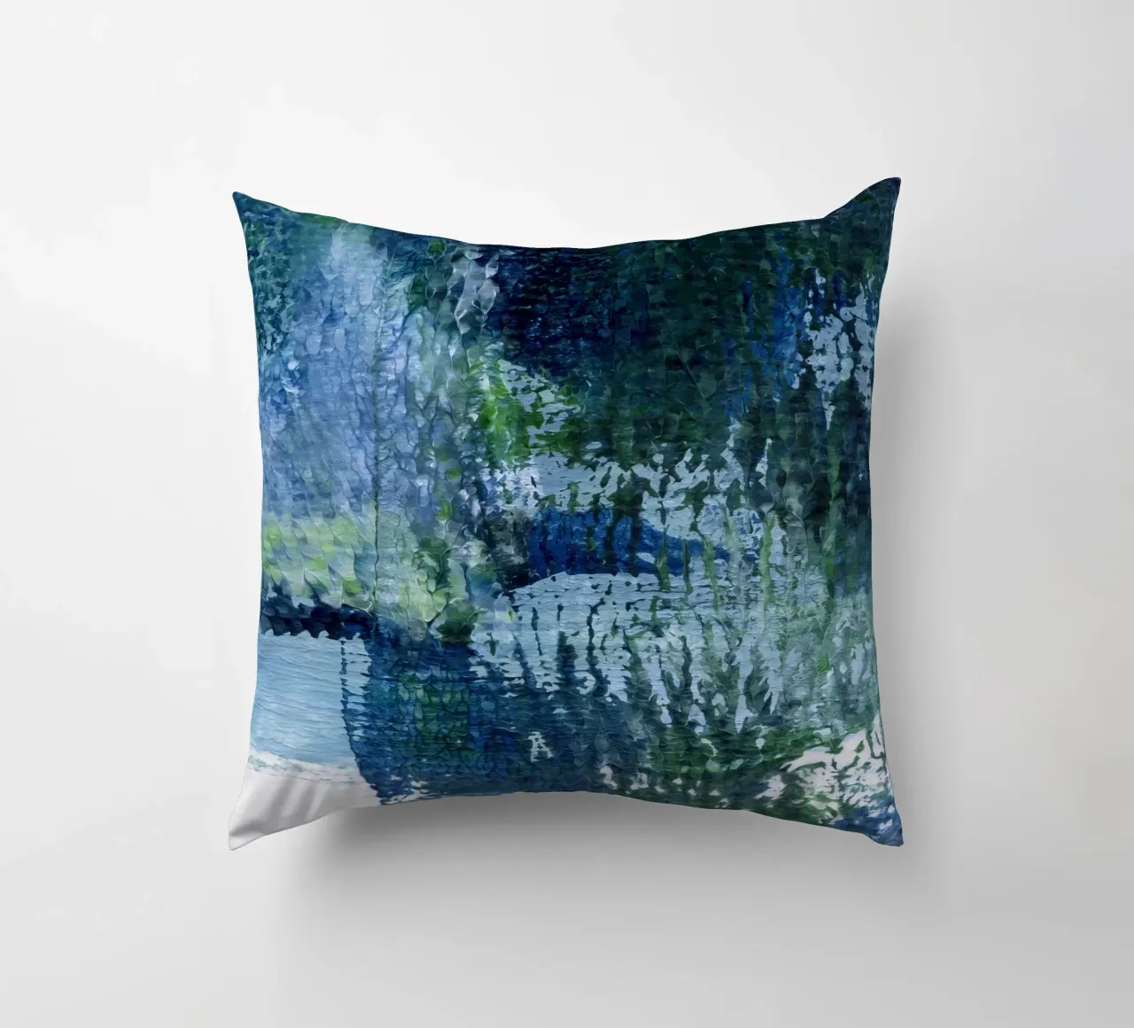 Surfaces 4 | Abstract in Indigo, Pale Blue, Green and White cuscino da sabidussi