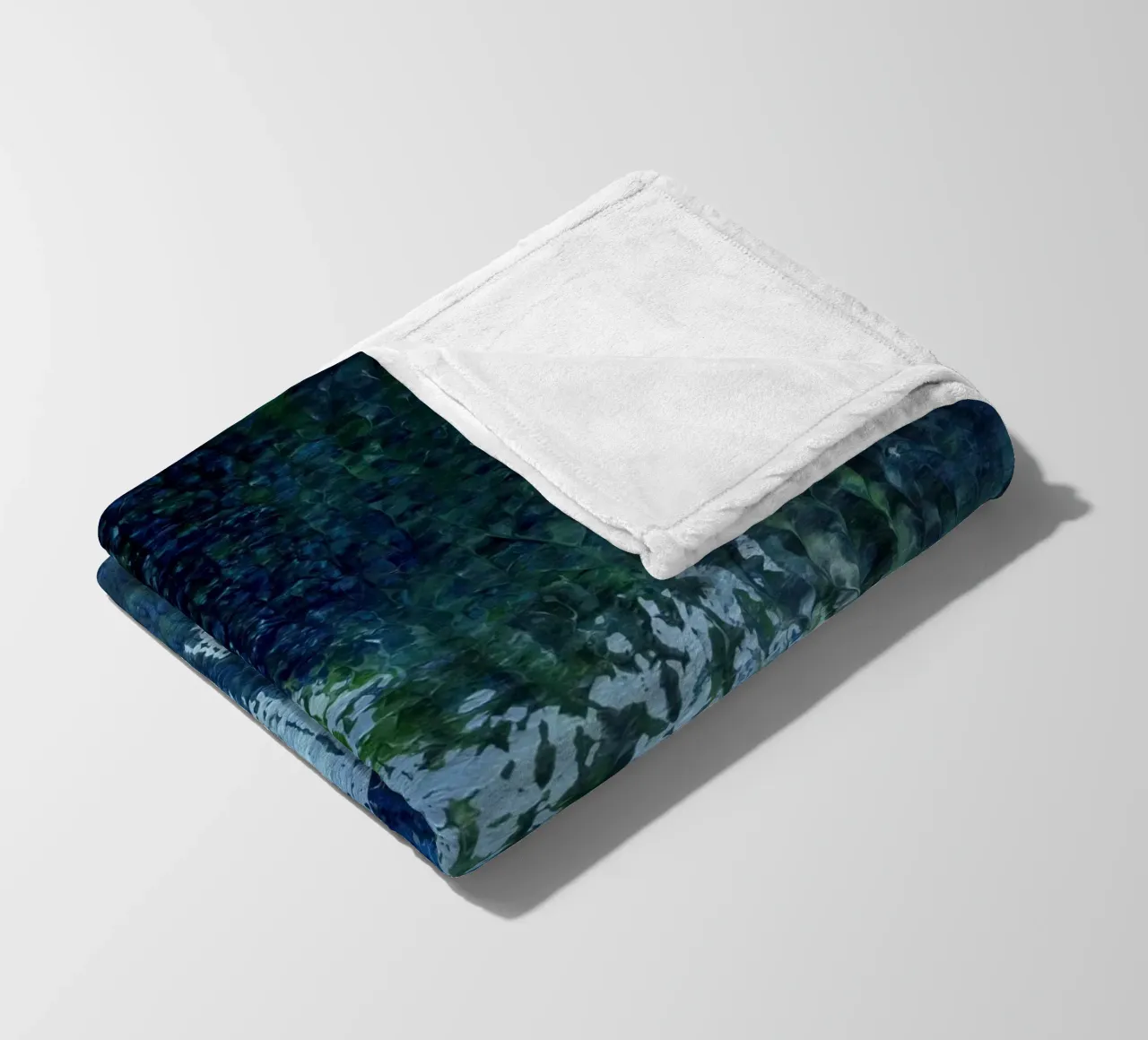 Surfaces 4 | Abstract in Indigo, Pale Blue, Green and White coperta in pile da sabidussi